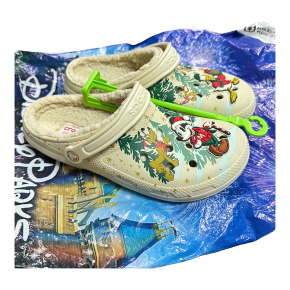 Disney Crocs Mickey Mouse and Friends Christmas Crocs Size M 7 W 9 - Picture 2 of 2
